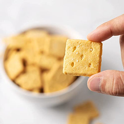 HighKey Almond Flour Crackers - Sea Salt Gluten Free Cracker, Low Carb Chips, Protein Snack Crisps & Sugar Free Keto Snacks for Zero Grain Saltine & Ketogenic Diet Friendly Food & Diabetic Foods